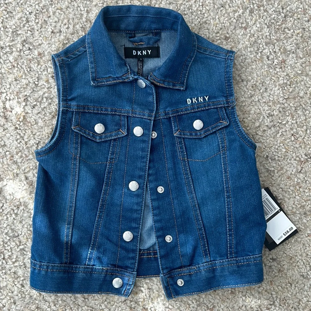 Toddler DKNY 2-Piece Outfit - Picture 2 of 5